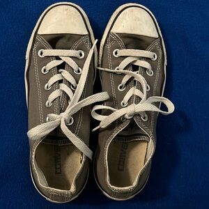 Women’s Coverse Chuck Taylor All Star sneakers
